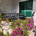 Bratus Apartment