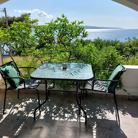 Bratus Apartman Promajna