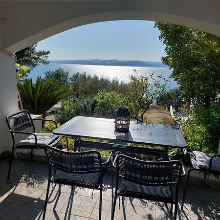 Bratus Apartman Promajna