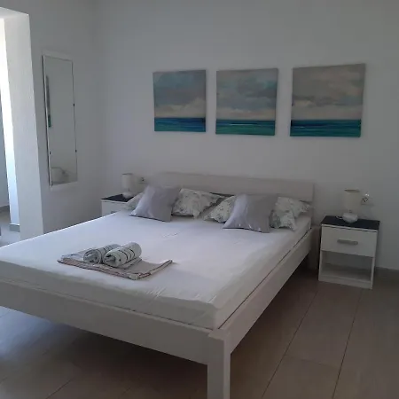 Apartment Bratus