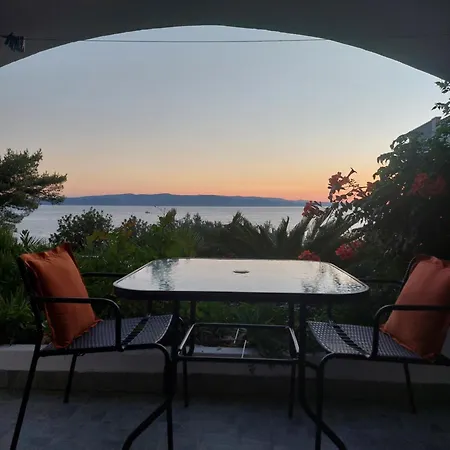 Bratus Apartman Promajna