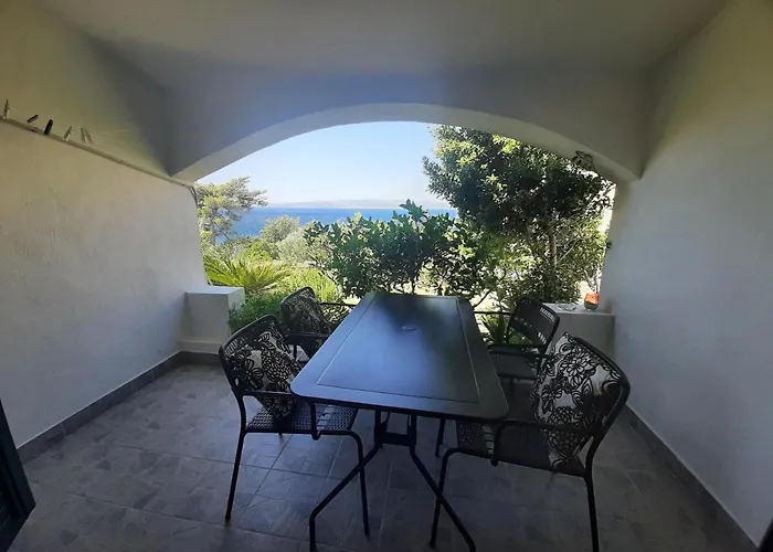 Bratus Apartman Promajna