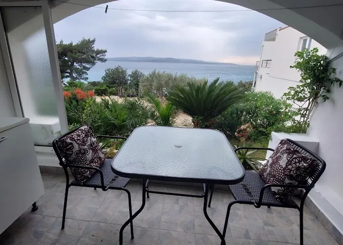 Bratus Apartman